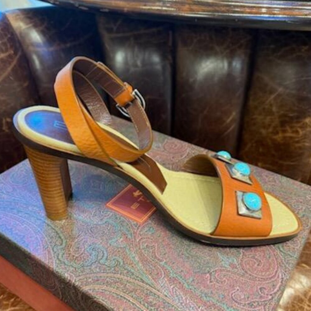 Etro Crown Me Leather Embellished Sandals in Beige